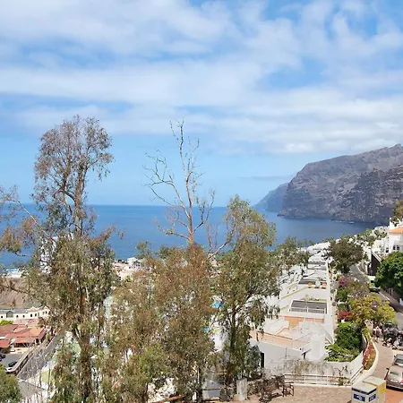 Bonitas Vistas A Acantilados * Puerto de Santiago (Tenerife)