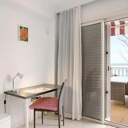 Bonitas Vistas A Acantilados Puerto de Santiago (Tenerife)