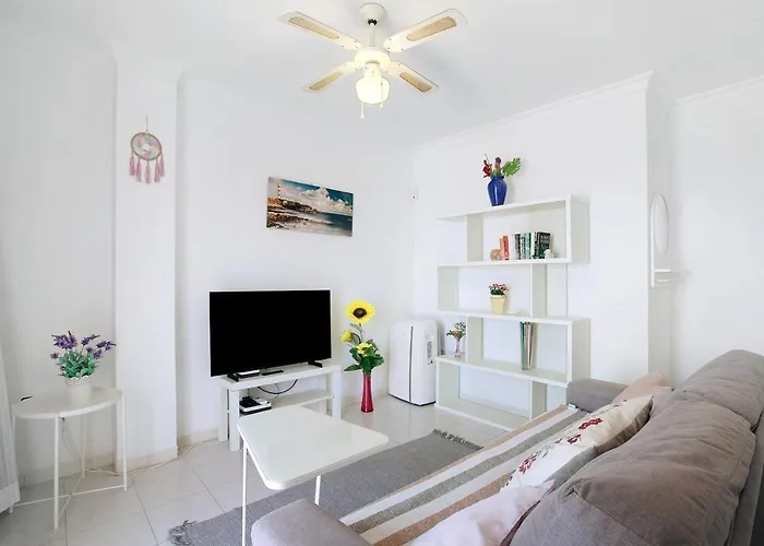 Bonitas Vistas A Acantilados Puerto de Santiago (Tenerife)