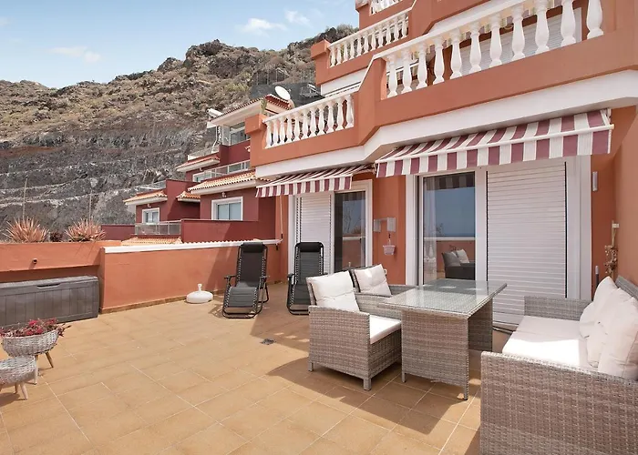 Bonitas Vistas A Acantilados Puerto de Santiago (Tenerife)