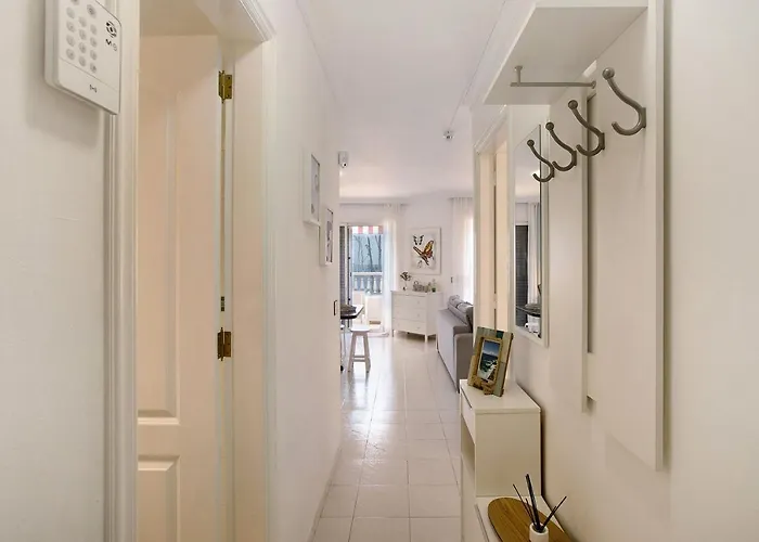 Bonitas Vistas A Acantilados Puerto de Santiago (Tenerife)