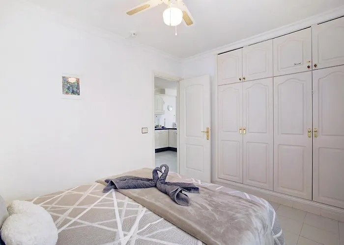 Bonitas Vistas A Acantilados Puerto de Santiago (Tenerife)